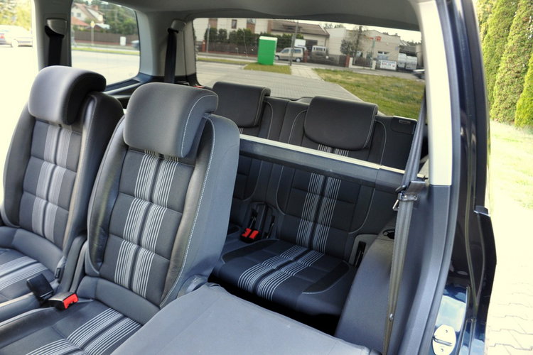 Volkswagen Touran 2.0TDI(140KM) Lift Xenon Led Duża Navi 7-Foteli Match Reling Alu16"ASO zdjęcie 22