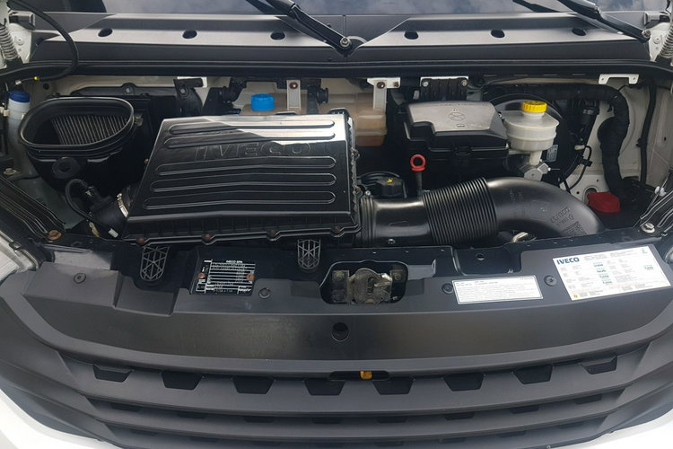 Iveco Daily 35S15 3.0 KLIMA 8EP KONTENER 4.22x2.10x2.11 AC KRAJOWY DMC 3500 KG zdjęcie 13