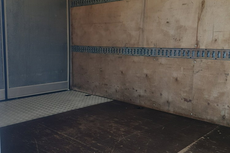 Iveco Daily 35S15 3.0 KLIMA 8EP KONTENER 4.22x2.10x2.11 AC KRAJOWY DMC 3500 KG zdjęcie 25