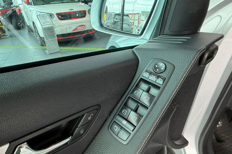 R 350 Mercedes-Benz Klasa R R 350 / NISKIE km/ PL Salon /BOGATE wyposażenie zdjęcie 16