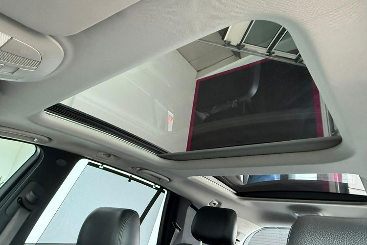 R 350 Mercedes-Benz Klasa R R 350 / NISKIE km/ PL Salon /BOGATE wyposażenie zdjęcie 27