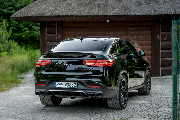 Mercedes GLE 63 AMG COUPE / 4-MATIC / SALON POLSKA / BEZWYPADKOWY / 1 WŁAŚCICIEL / FV 23% zdjęcie 13