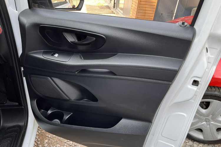 Mercedes Vito 1.6 1wł STAN IDEALNY 6biegów Ks Serw TUV Bezwypak Opłacony zdjęcie 20