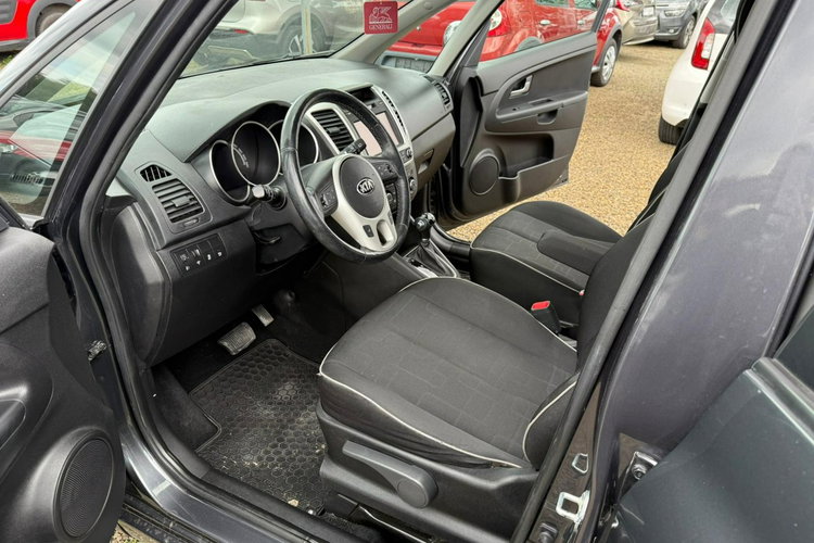 Kia Venga automat, navi, kamera, klimatronic zdjęcie 5