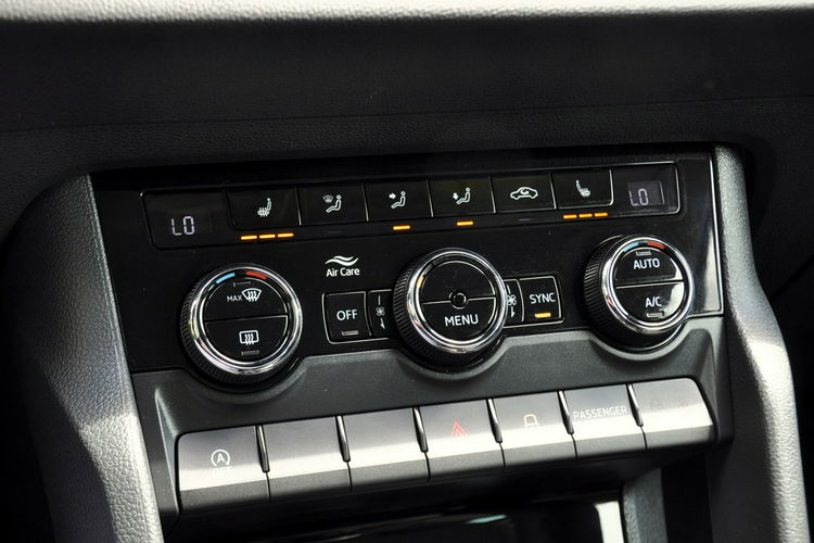 Skoda Karoq 2.0TDI(150KM) 4x4 Led Navi Kamera Klimatronik Reling Welur Alu17"ASO zdjęcie 32