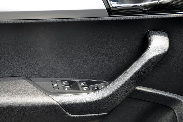 Skoda Karoq 2.0TDI(150KM) 4x4 Led Navi Kamera Klimatronik Reling Welur Alu17"ASO zdjęcie 35
