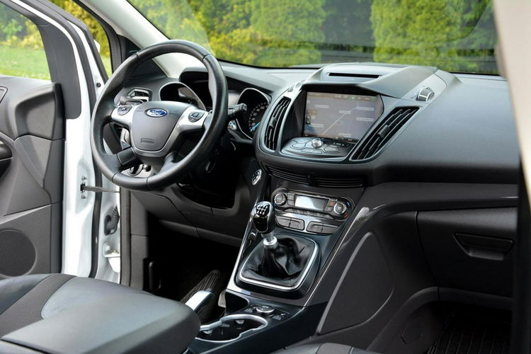 Ford Kuga 2.0TDCi(150KM) 144 tyś Navi Tablet Skóry Klimatronik Alu17" ASO zdjęcie 21