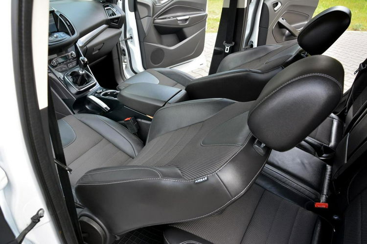 Ford Kuga 2.0TDCi(150KM) 144 tyś Navi Tablet Skóry Klimatronik Alu17" ASO zdjęcie 23