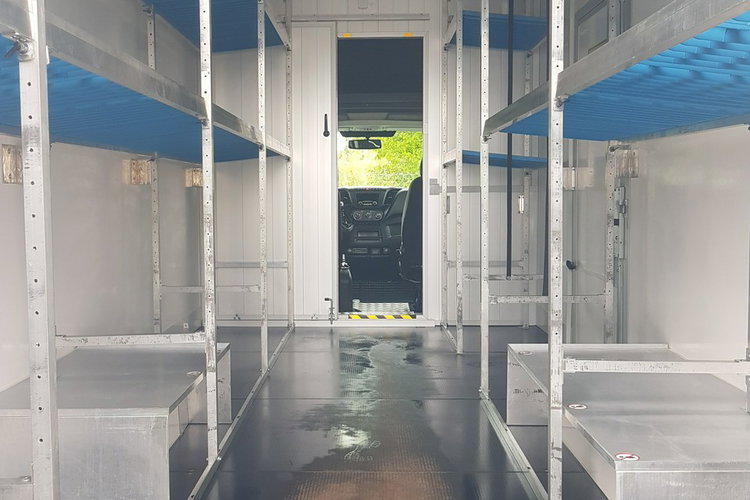 Iveco Daily KONTENER NISKOPODŁOGOWY 4.43x2.23x2.42 SKLEP BAR FOODTRUCK KAMPER AC zdjęcie 17