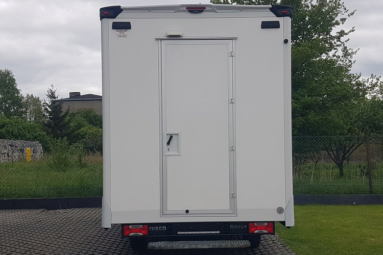 Iveco Daily KONTENER NISKOPODŁOGOWY 4.43x2.23x2.42 SKLEP BAR FOODTRUCK KAMPER AC zdjęcie 16