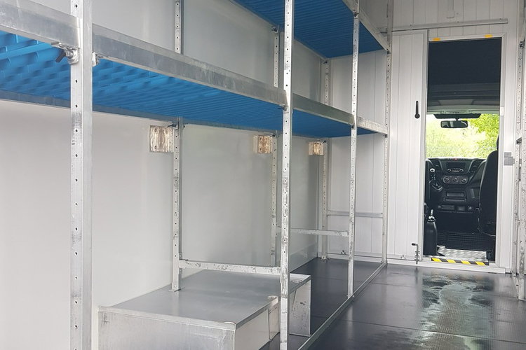 Iveco Daily KONTENER NISKOPODŁOGOWY 4.43x2.23x2.42 SKLEP BAR FOODTRUCK KAMPER AC zdjęcie 18