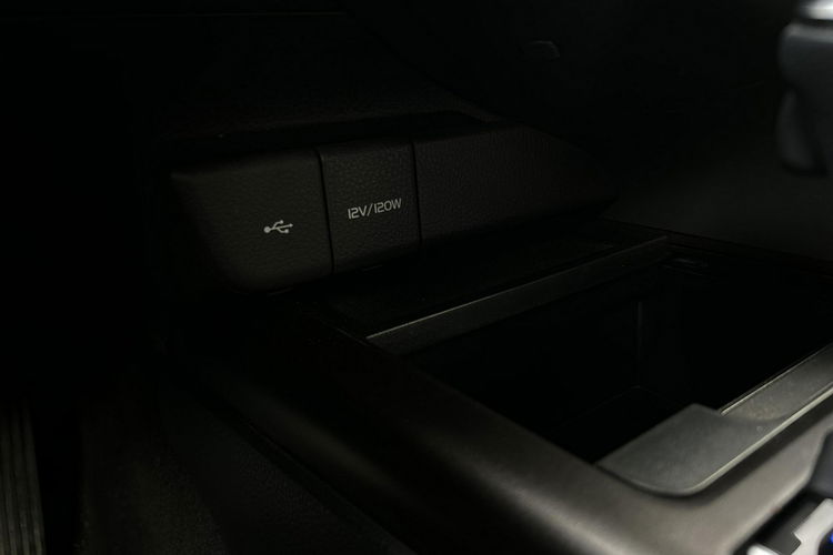 Toyota Camry 2.5 HSD 218KM COMFORT BUSINESS, salon Polska, gwarancja, FV23% zdjęcie 30