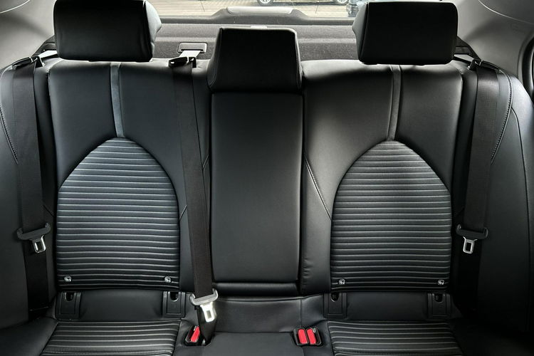 Toyota Camry 2.5 HSD 218KM COMFORT BUSINESS, salon Polska, gwarancja, FV23% zdjęcie 34