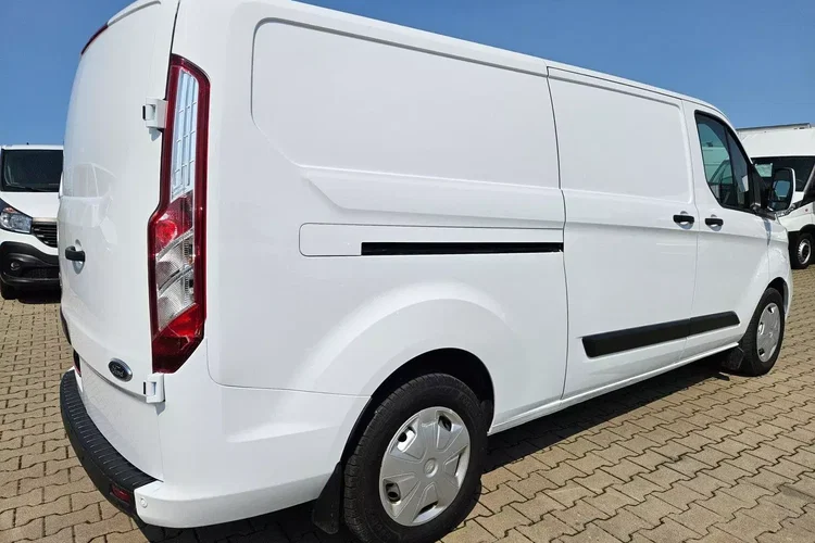 Ford transit-custom L2H1 54900zł NETTO 2.0TdCi/170KM zdjęcie 11