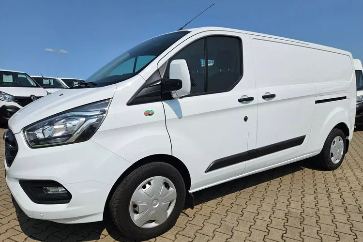 Ford transit-custom L2H1 54900zł NETTO 2.0TdCi/170KM zdjęcie 5