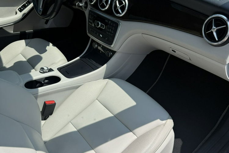 Mercedes CLA 250 CLA 250 AMG Stan BDB Bez Wkładu Gwarancja zdjęcie 18