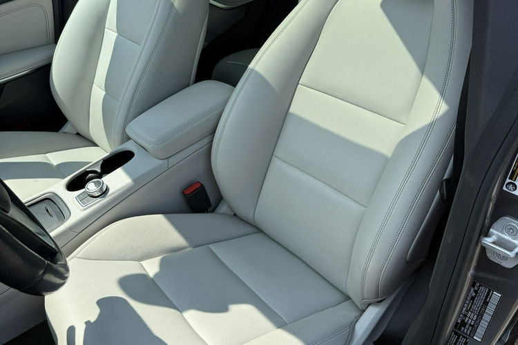 Mercedes CLA 250 CLA 250 AMG Stan BDB Bez Wkładu Gwarancja zdjęcie 8