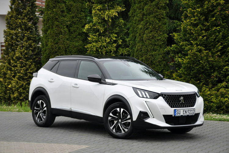 Peugeot 2008 1.5d(130KM) GT Virtual Ful Led Panorama Skóry Navi Kamera Masaże Alu17 zdjęcie 3