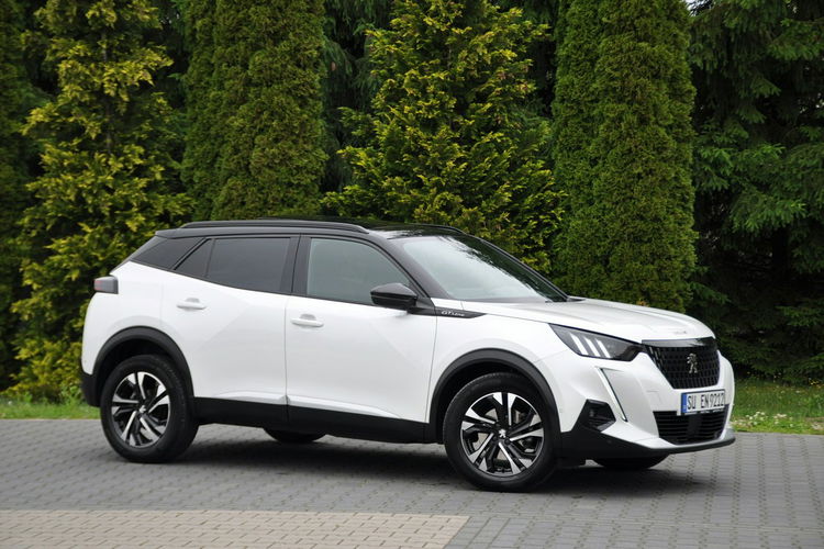 Peugeot 2008 1.5d(130KM) GT Virtual Ful Led Panorama Skóry Navi Kamera Masaże Alu17 zdjęcie 4