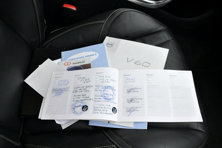 Volvo V60 2.0d(225KM) RDesign RadarACC Virtual Led Xenon Navi Kamera Skóry Alu18 zdjęcie 40