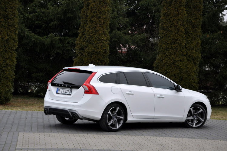 Volvo V60 2.0d(225KM) RDesign RadarACC Virtual Led Xenon Navi Kamera Skóry Alu18 zdjęcie 5