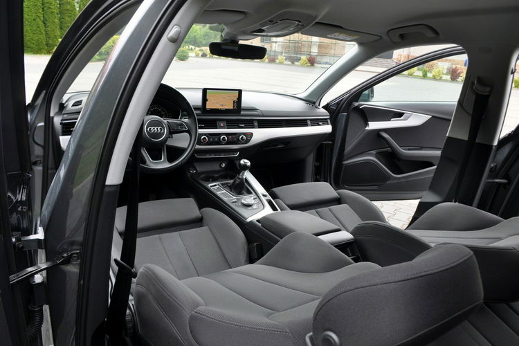 Audi A4 2.0TDI(150KM)*Lift*Xenon*Led*Duża Navi*Welur*Chrom*El.Klapa*Alu18"ASO zdjęcie 27