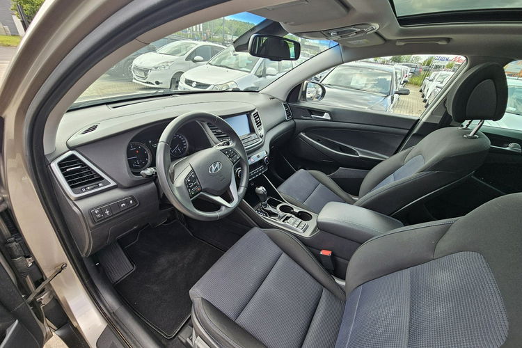 Hyundai Tucson panorama,  navigacja,  kamera,  serwis,  grzane fotele zdjęcie 36