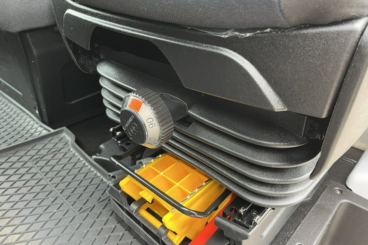 Iveco Daily 50C18 Winda-1000_kg Kontener 8-palet GWARANCJA 3.0/180KM zdjęcie 15