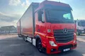 samochód ciężarowy Mercedes zdjęcie 3