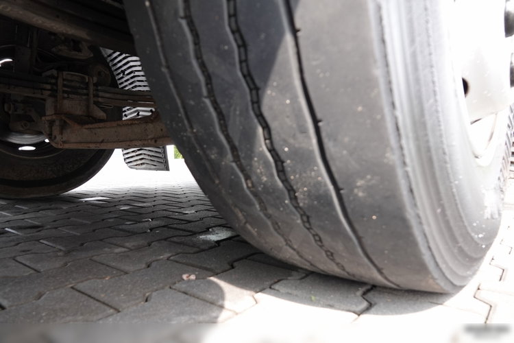 MAN TGS 35.360 / 8x2-4 / LAWETA + HDS HIAB 166 E-2 / OŚ PODNOSZONA / 4 OSIOWY / NAJAZDY HYDRAULICZNE / WCIĄGARKA / POMOC DROGOWA / EEV zdjęcie 36