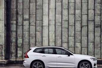 Volvo VOLVO XC60 T8 Plug-In Hybrid AWD Ultimate Dark aut