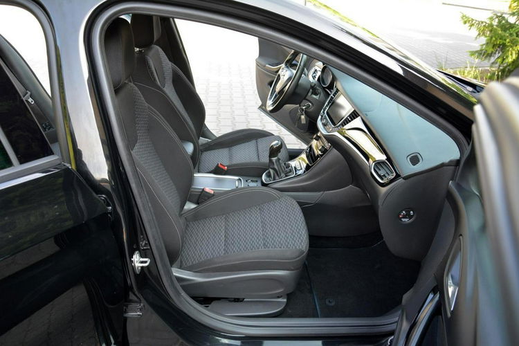 Opel Astra Ledy Duża Navi Grzana kierow 2xParktr. Grz. Kierownica Ideał z Niemiec zdjęcie 18