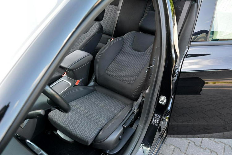 Opel Astra Ledy Duża Navi Grzana kierow 2xParktr. Grz. Kierownica Ideał z Niemiec zdjęcie 19