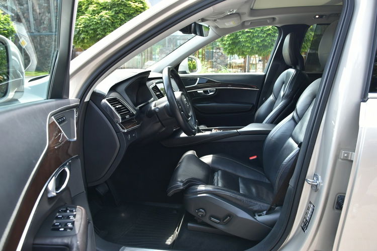Volvo XC 90 AWD 2.0D5 235KM Inscription 2016r. Salon FV23 Iwł. 7osób PolestarSkóra zdjęcie 10