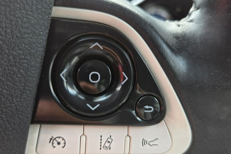 Toyota Prius 1.8 HSD 136KM Ledy Kamera Ast. Pasa Distronic Super Stan Serwis zdjęcie 17