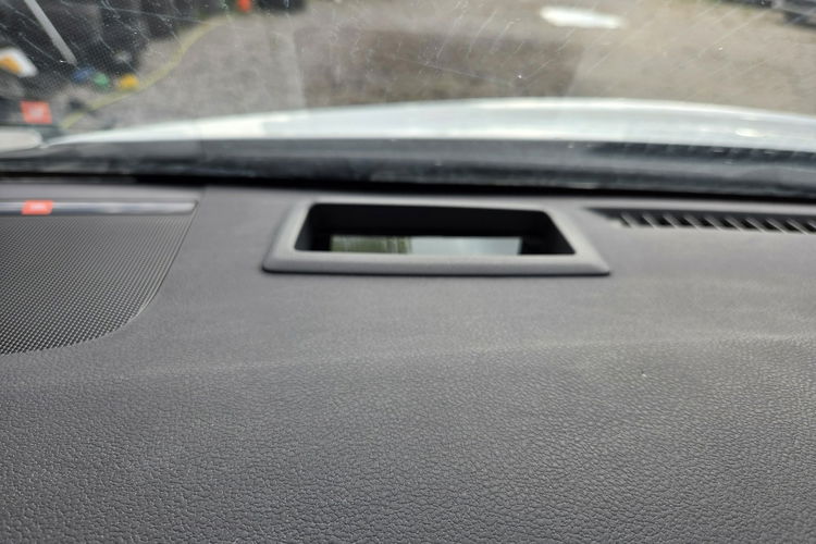 Toyota Prius 1.8 HSD 136KM Ledy Kamera Ast. Pasa Distronic Super Stan Serwis zdjęcie 20