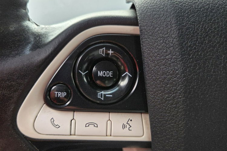 Toyota Prius 1.8 HSD 136KM Ledy Kamera Ast. Pasa Distronic Super Stan Serwis zdjęcie 25
