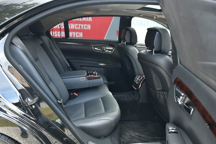 Mercedes S 550 S550 LONG 5.5 V8 388KM 2010r. Japonia 96tkm H/K Kamera ideał zdjęcie 20