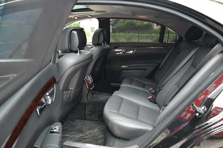 Mercedes S 550 S550 LONG 5.5 V8 388KM 2010r. Japonia 96tkm H/K Kamera ideał zdjęcie 24