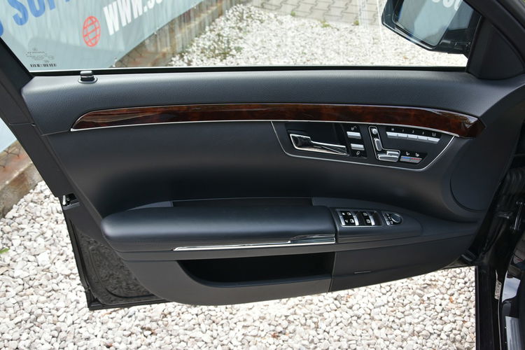 Mercedes S 550 S550 LONG 5.5 V8 388KM 2010r. Japonia 96tkm H/K Kamera ideał zdjęcie 29