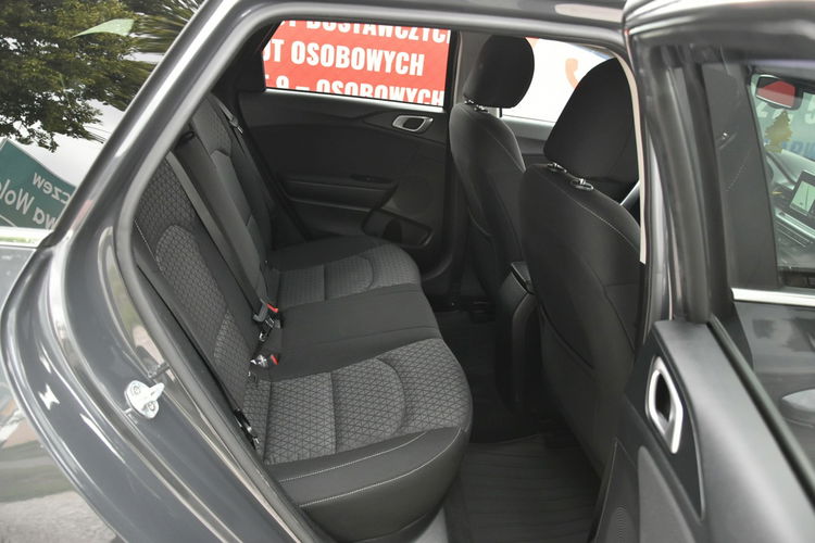Kia Cee'd 1.6CRDi 116KM Manual XI.2018r. Climatronic NAVi Kamera Isofix TEMPOMAT zdjęcie 13