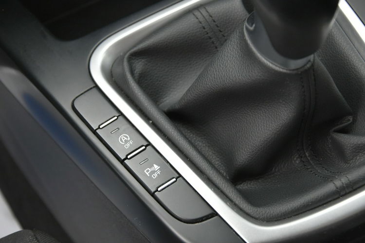 Kia Cee'd 1.6CRDi 116KM Manual XI.2018r. Climatronic NAVi Kamera Isofix TEMPOMAT zdjęcie 20