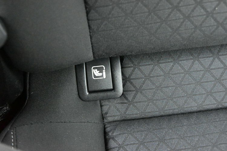 Kia Cee'd 1.6CRDi 116KM Manual XI.2018r. Climatronic NAVi Kamera Isofix TEMPOMAT zdjęcie 29