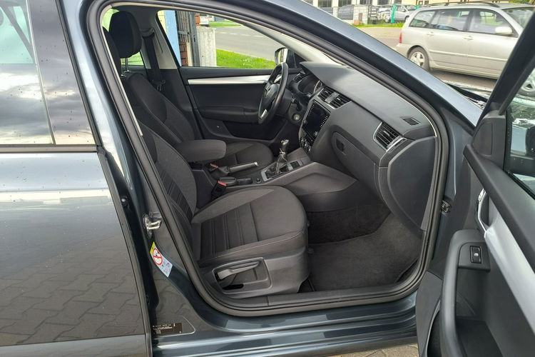 Skoda Octavia 1.6 TDi 116KM Klimatronic Navi zdjęcie 24