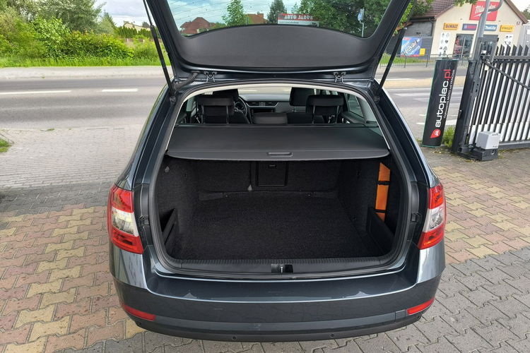 Skoda Octavia 1.6 TDi 116KM Klimatronic Navi zdjęcie 26