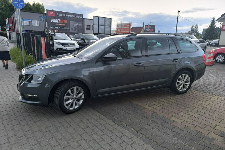 Skoda Octavia 1.6 TDi 116KM Klimatronic Navi zdjęcie 8