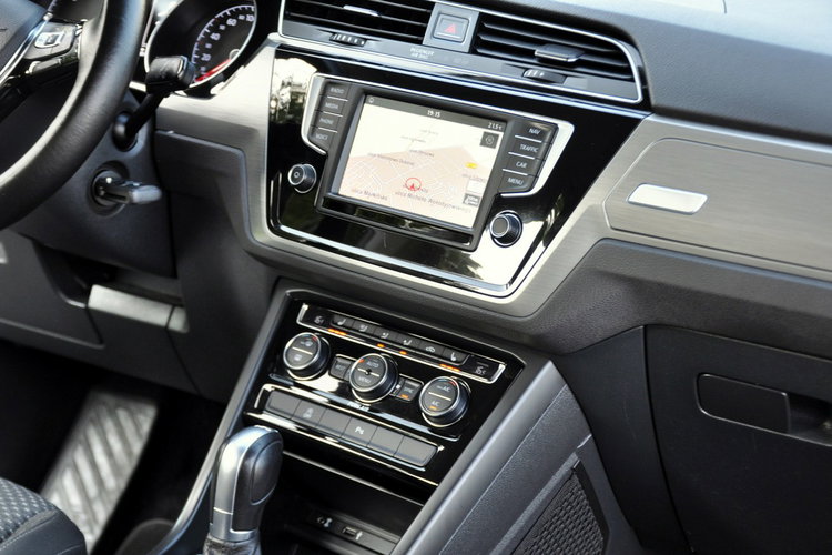 Volkswagen Touran 2.0TDI(150KM) Navi Automat Radar ACC Klimatronik Reling Alu17"ASO VW zdjęcie 27