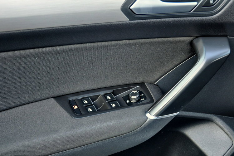 Volkswagen Touran 2.0TDI(150KM) Navi Automat Radar ACC Klimatronik Reling Alu17"ASO VW zdjęcie 37
