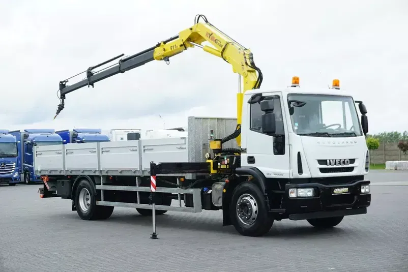 samochód ciężarowy Iveco zdjęcie 1