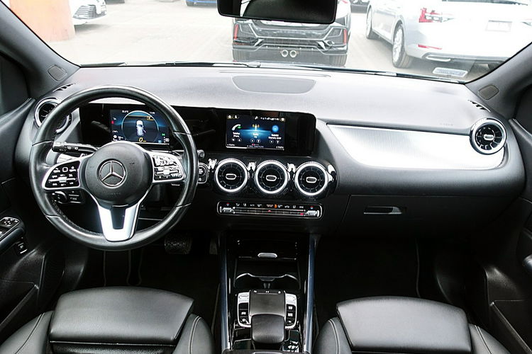Mercedes B 180 Tylko 49TYŚ KM AUTOMAT Led+Skóra+NAVI+Kamera GWARANCJA Bezwyp 1WŁ F23% 4x2 zdjęcie 11